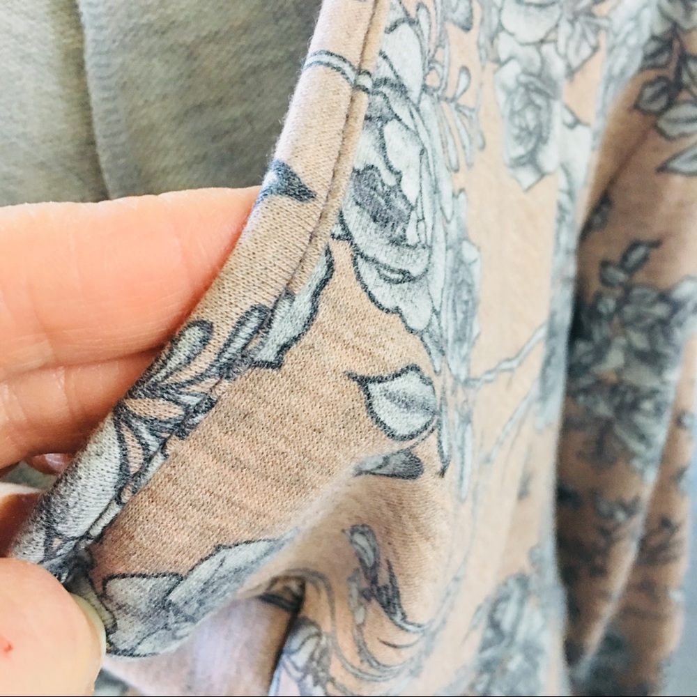 Blush Gray Floral High-Low Maxi Tunic Lounge Top - Picture 5 of 8